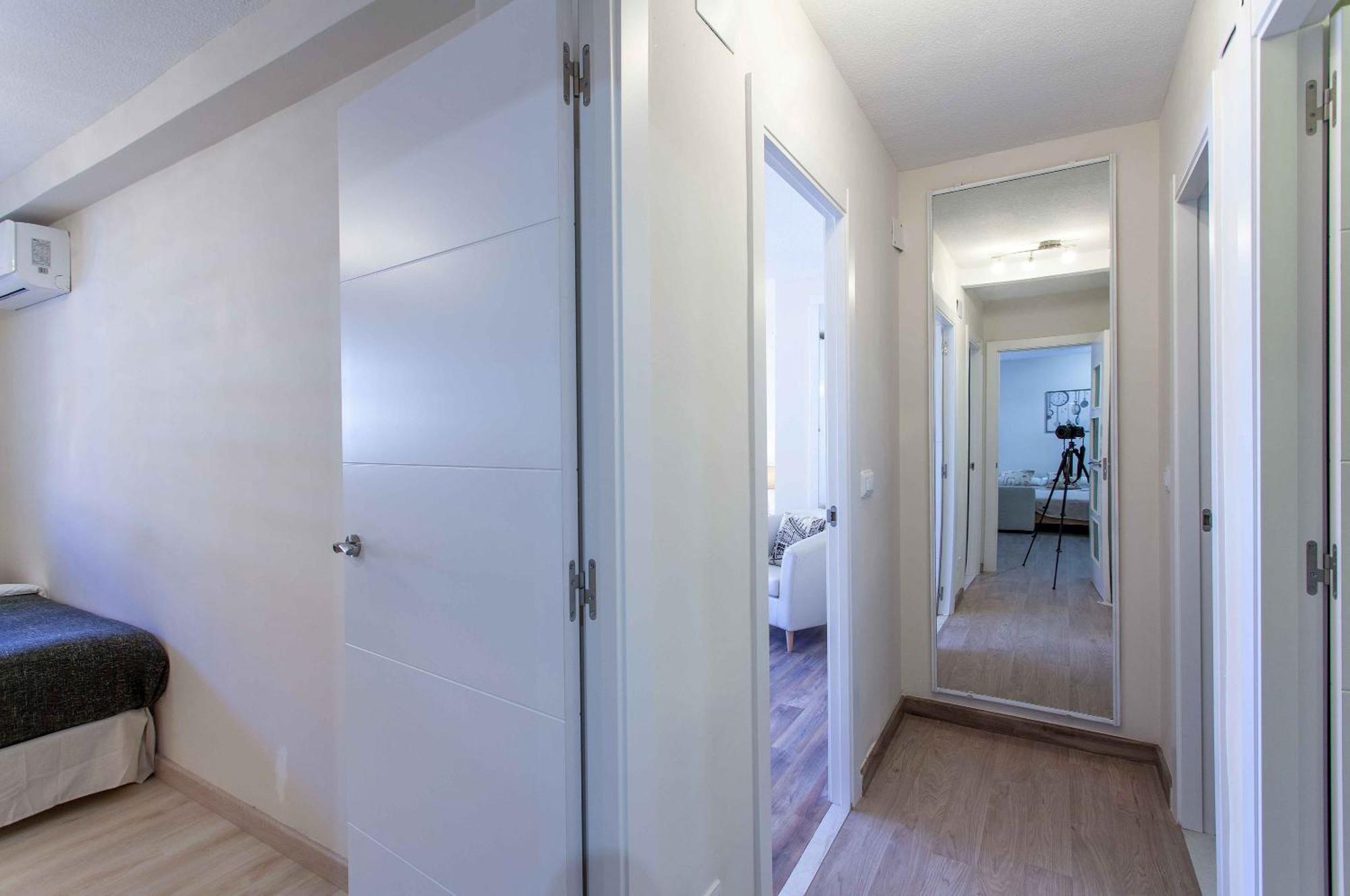 Apartment Malvarrosa Beach Cavite Валенсия Екстериор снимка