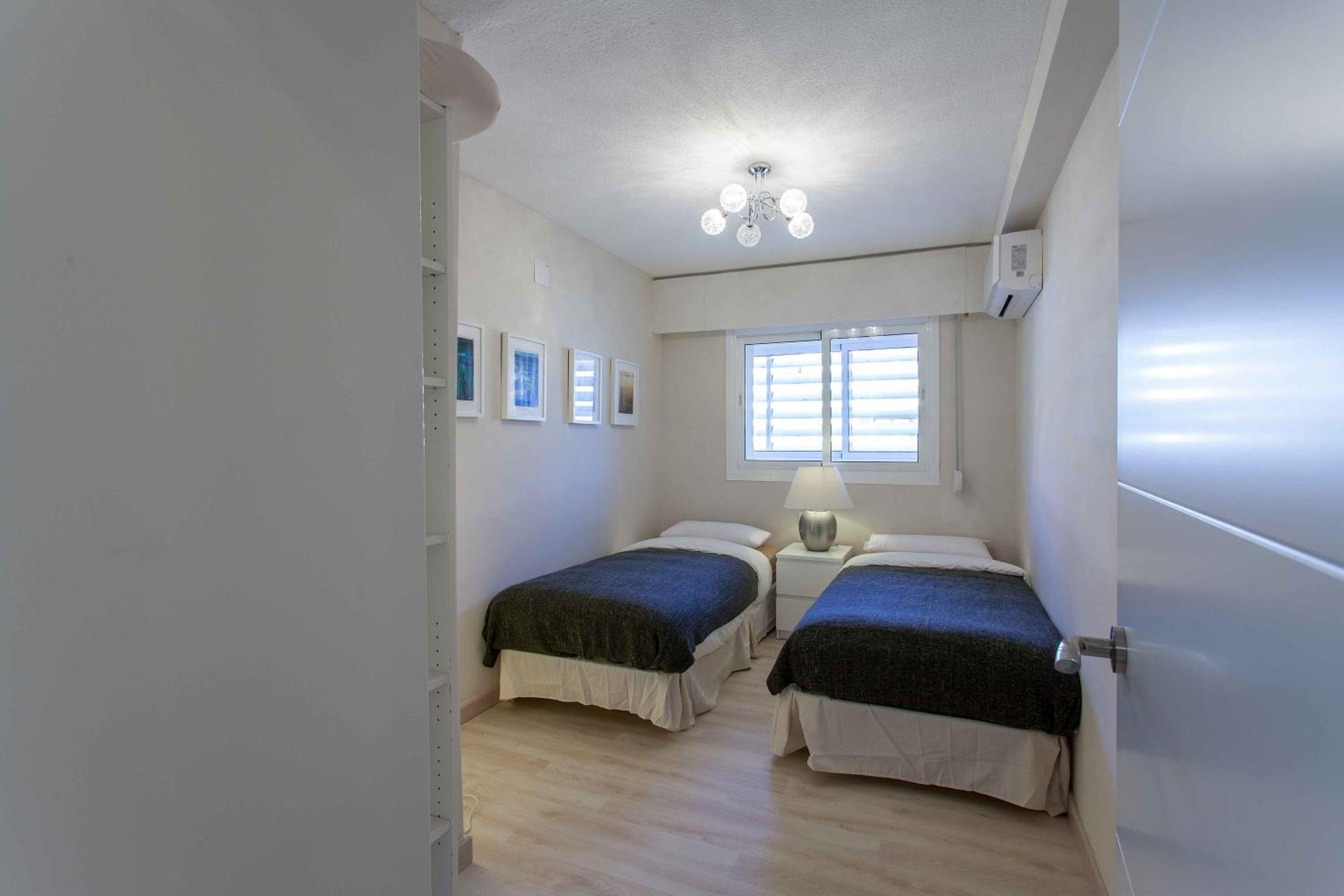 Apartment Malvarrosa Beach Cavite Валенсия Екстериор снимка