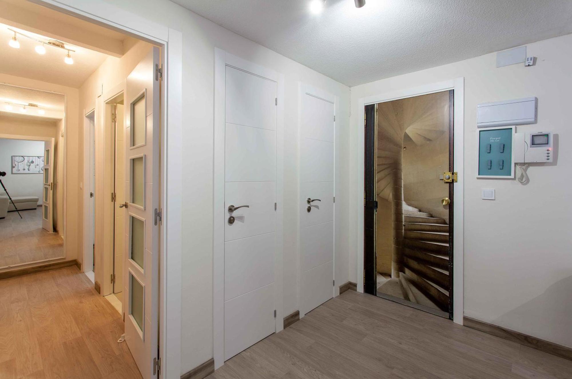 Apartment Malvarrosa Beach Cavite Валенсия Екстериор снимка