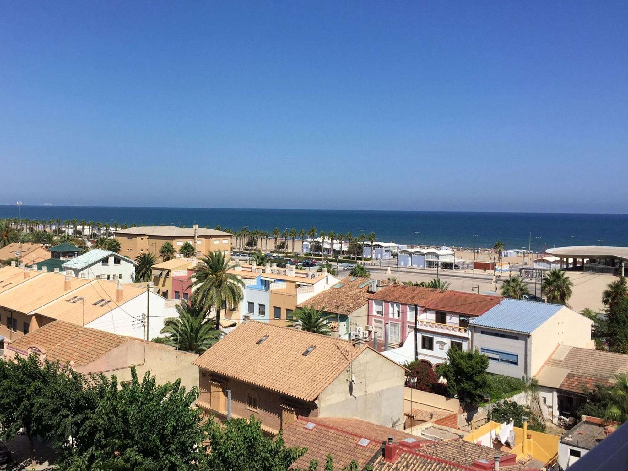 Apartment Malvarrosa Beach Cavite Валенсия Екстериор снимка