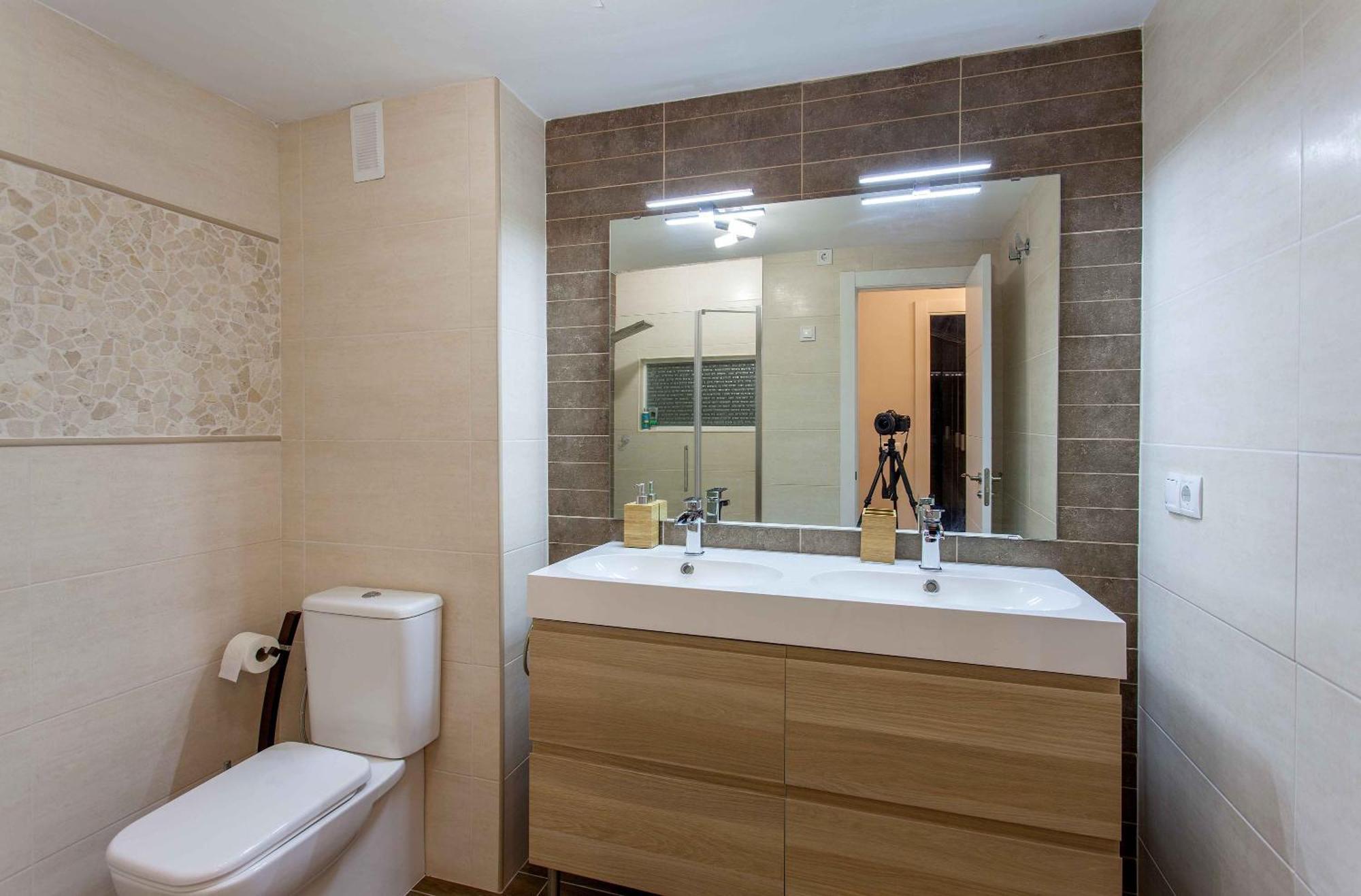 Apartment Malvarrosa Beach Cavite Валенсия Екстериор снимка